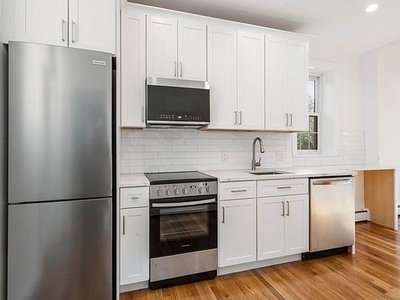 2nd image of 101 Rutherford Ave #2