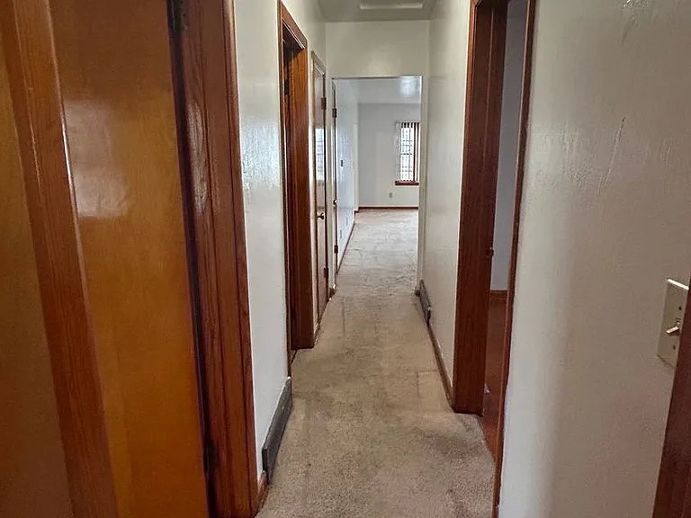 926 E Main St — Photo 11