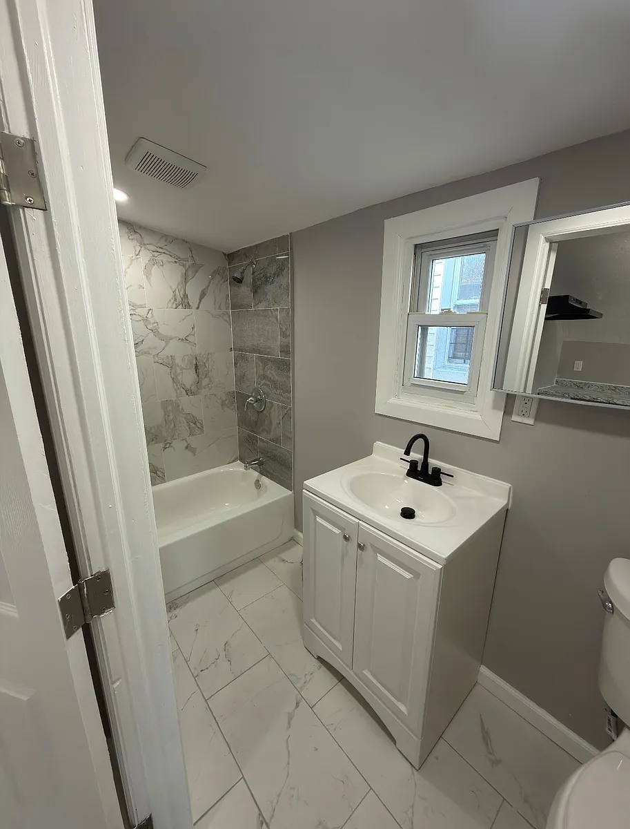 Building Photo - 19 Winans Ave #1
