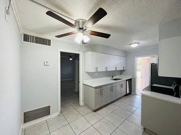 1001 SW 74th Ave, Pompano Beach, FL
