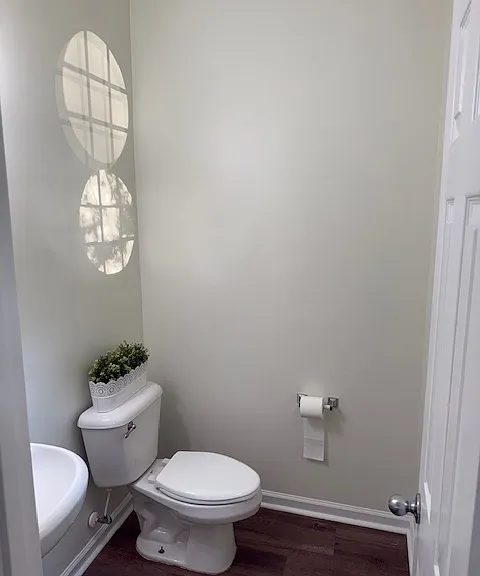 526 Elm Ave — Photo 2