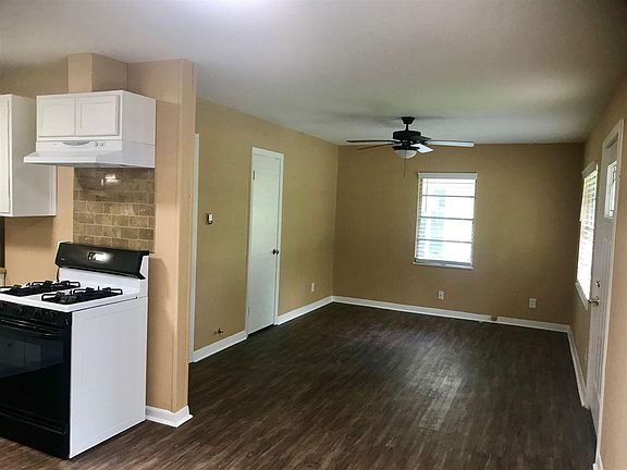 2nd image of 745 Jeny Ln