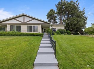 602 Country Club Rd, Walla Walla, WA 99362