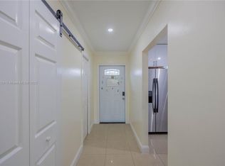 8325 Fairway Rd, Sunrise, FL 33351