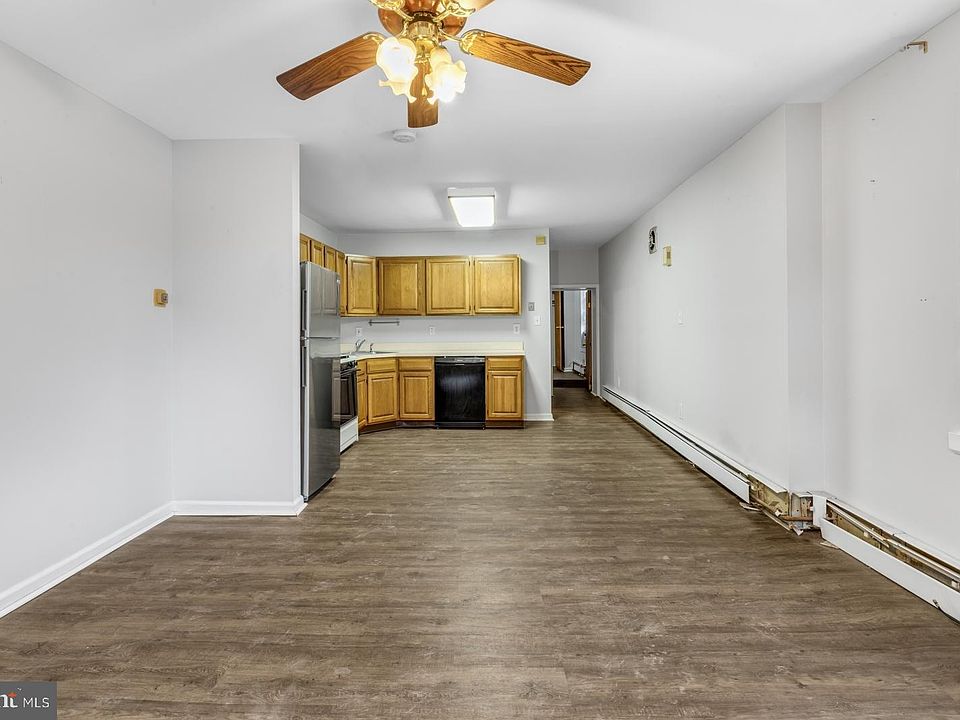 1st image of 2220 Almond St #1