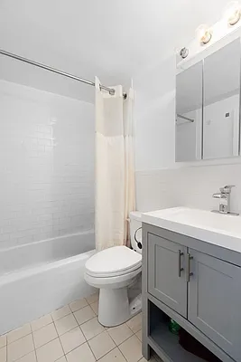 Rented by Compass | media 10