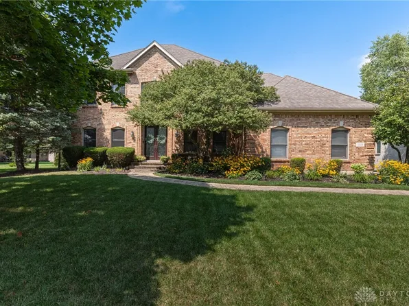 1111 Wheatfield Ct, Dayton, OH 45458
