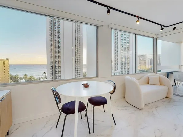 2427 Kuhio Ave #1403, Honolulu, HI 96815