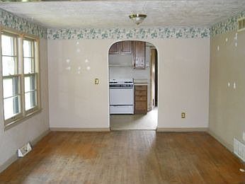 2nd image of 7358 Parkview Ave