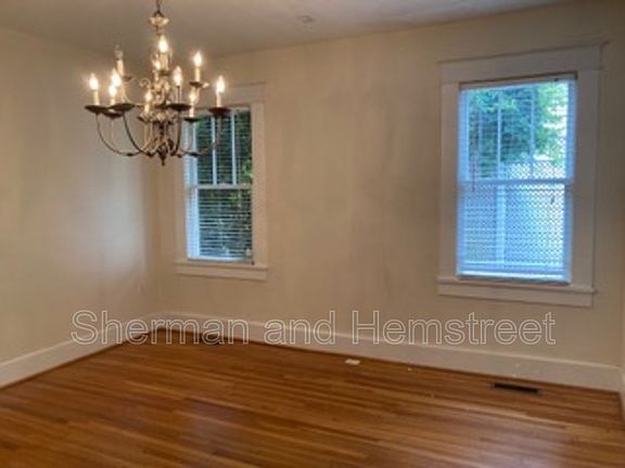 5th image of 2809 Lombardy Ct
