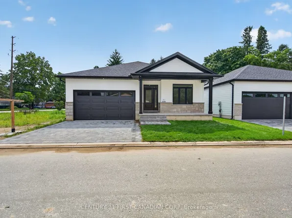 430 Head St N #4, Strathroy Caradoc, ON N7G 2K2