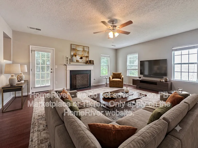 470 Cherry Branch Ln — Photo 2