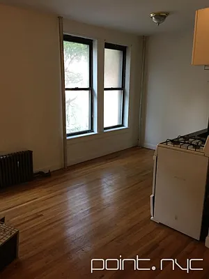 Rented by Point NYC | media 8