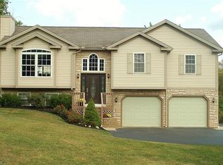 2367 Lynn Rd, Ravenna, OH 44266