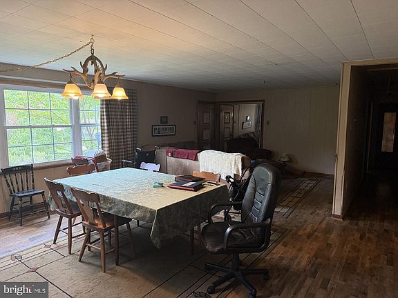 4th image of 117 Lakeside Dr