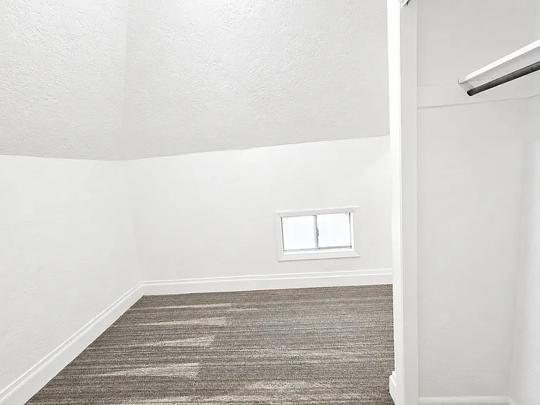 13224 S Redwood Rd — Photo 23