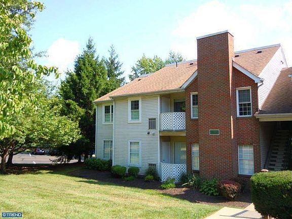 2nd image of 808 Diamond Dr
