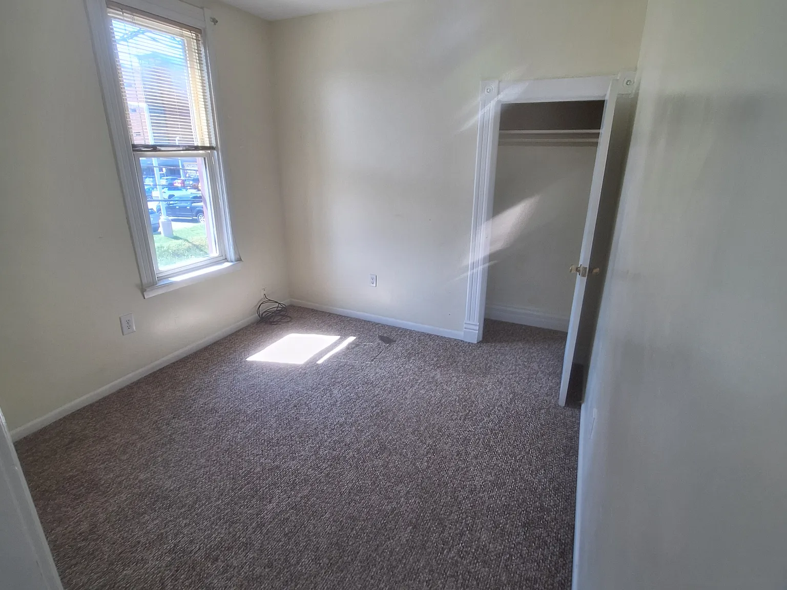 2 bed, 900 sqft, $900 — Photo 1