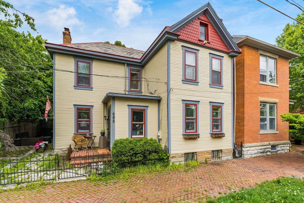 Real estate listing image