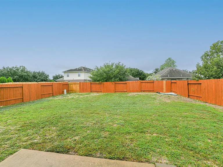5418 Lilac Grove Ln — Photo 18
