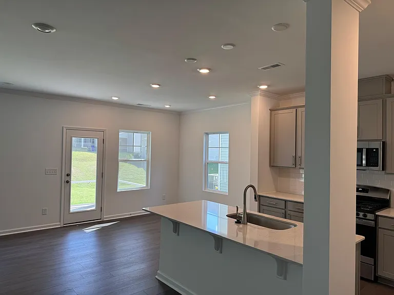 657 Morning Light Dr — Photo 9