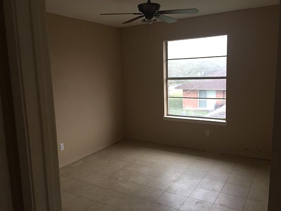 4th image of 1801 Washington Ave APT 6