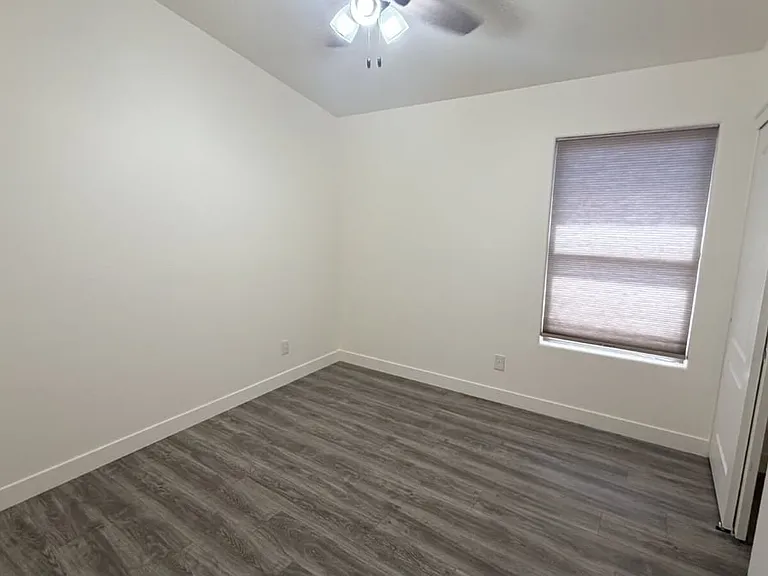 43878 W Wade Dr — Photo 7