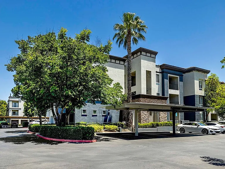 Landara Apartments — Photo 25
