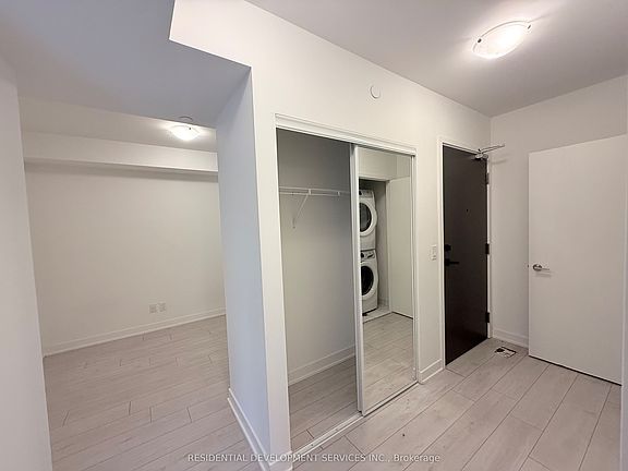 2nd image of 2033 Kennedy Rd #321