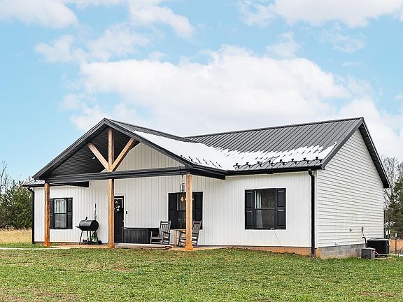 3rd image of 351 Down Creek Rd