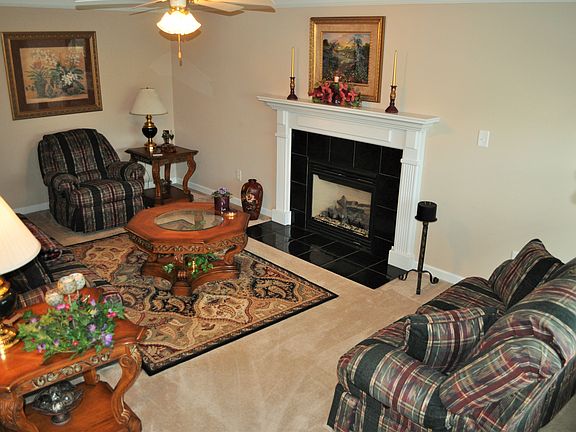 4th image of 5026 Horsestall Dr