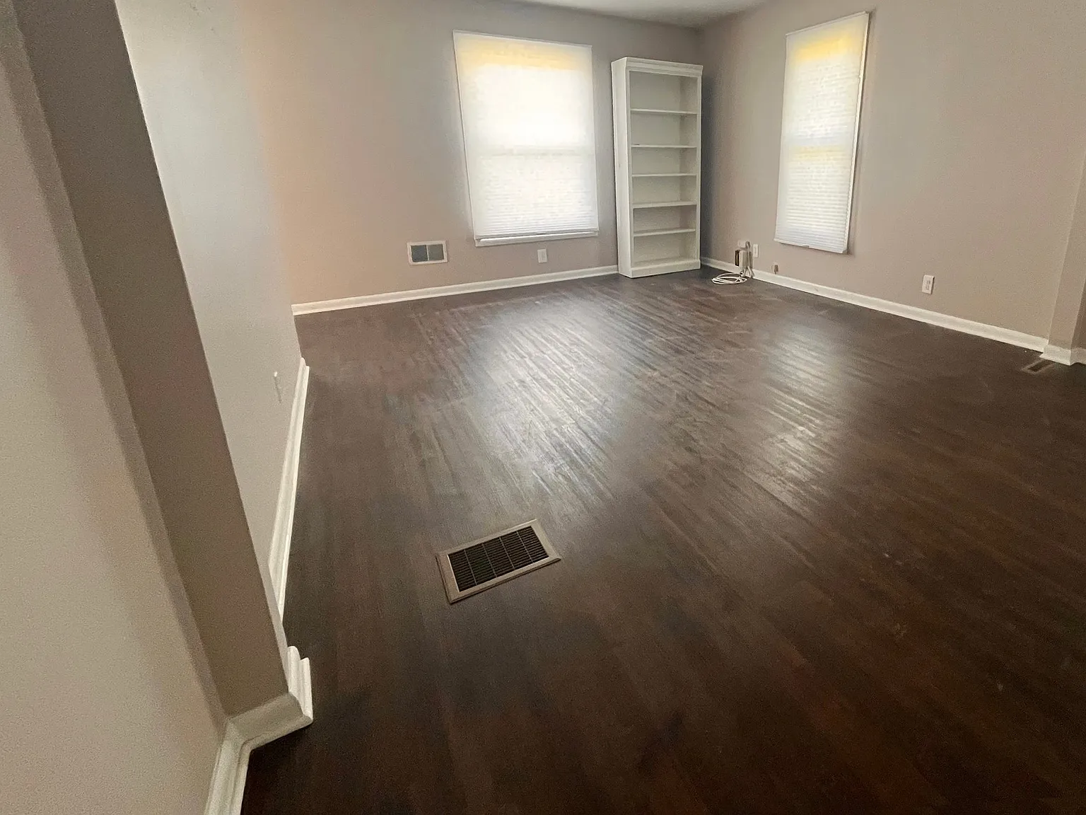 264 Kenwood — Photo 2