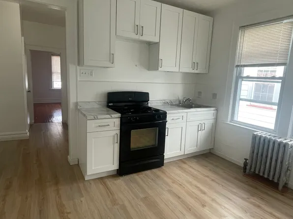 305-307 Kerrigan Blvd #2R, Newark, NJ 07106