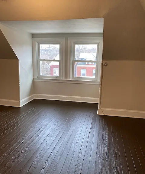 1129 N Euclid Ave #3 — Photo 9