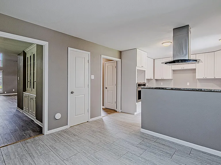 3323 Lost Hollow Dr — Photo 14