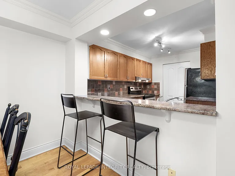 1589 Saint Bernard St #503 — Photo 12