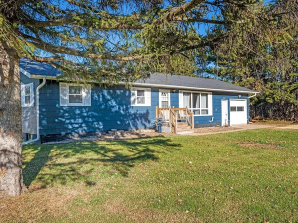211 Lynita Ln, Boyceville, WI 54725