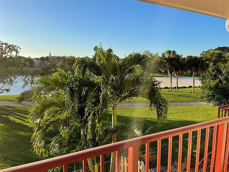 10240 SW 154th Circle Ct #1076 — Photo 9
