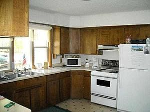 2nd image of 3522 Lillian Dr
