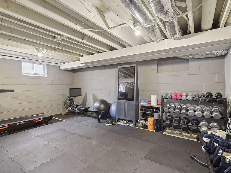 6004 Zenith Ave S — Photo 40