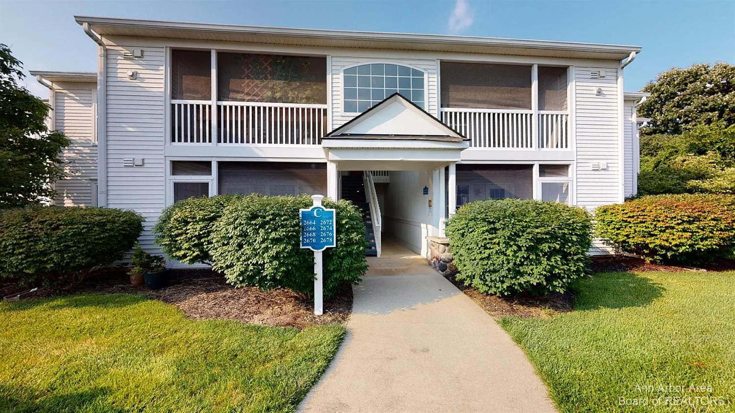 2 bed, 2.0 bath, 1094 sqft, $1,950 — Photo 1