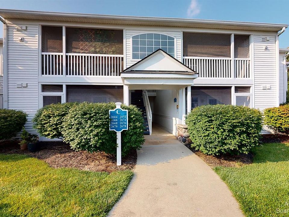 1st image of 2666 S Knightsbridge Cir