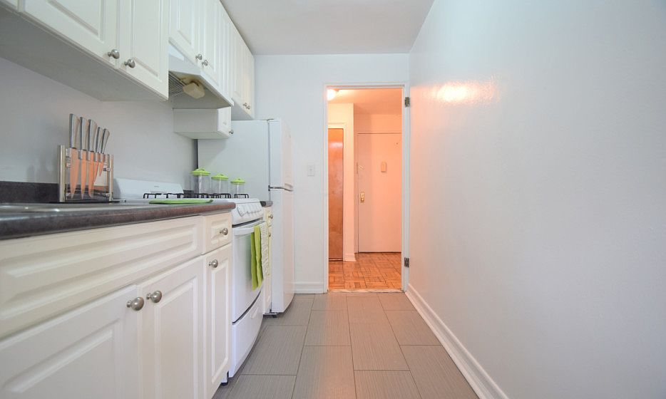 Fordham Terrace - Kitchen - WAC-02E