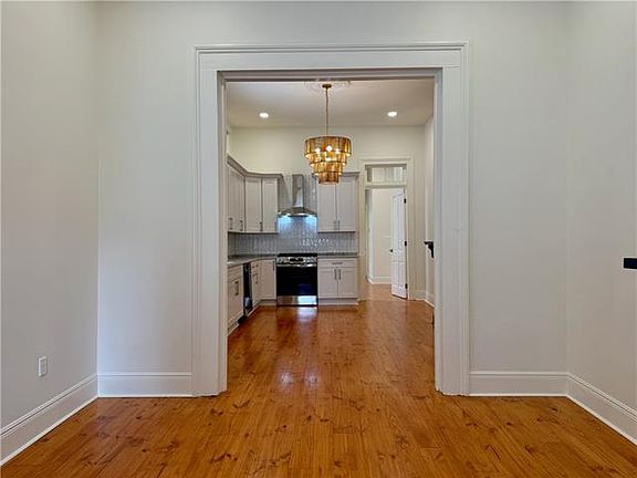 4th image of 128 N Alexander St