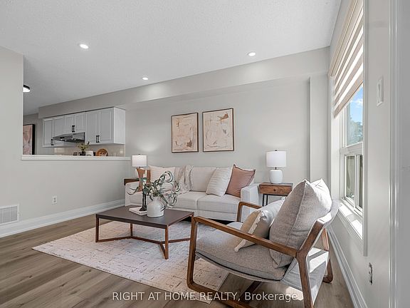 3rd image of 600 Sarnia Rd #31