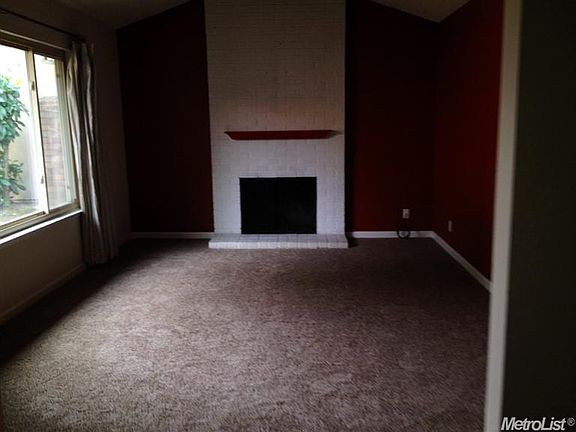 4th image of 8704 Sturgeon Way