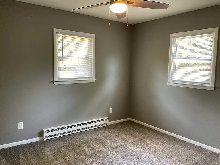 225 Marcelle Dr — Photo 11