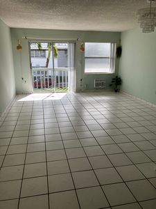 7620 Carlyle Ave APT 205, Miami Beach, FL, 33141