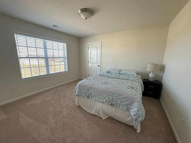 716 Yorkshire Dr — Photo 22
