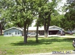 517 E Chain Of Rocks Rd, Granite City, IL 62040